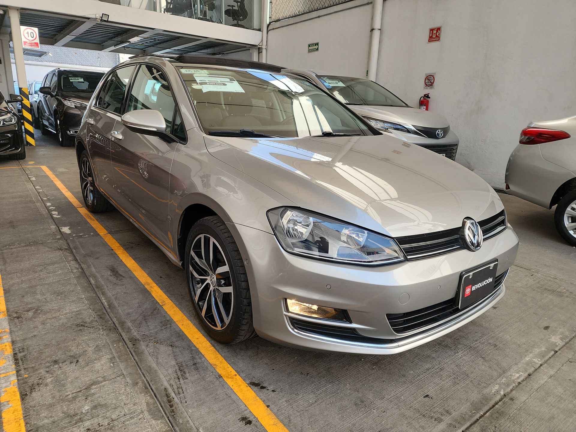 2017 Volkswagen GOLF HIGHLINE DSG ASISTENTE APARCAMIENTO