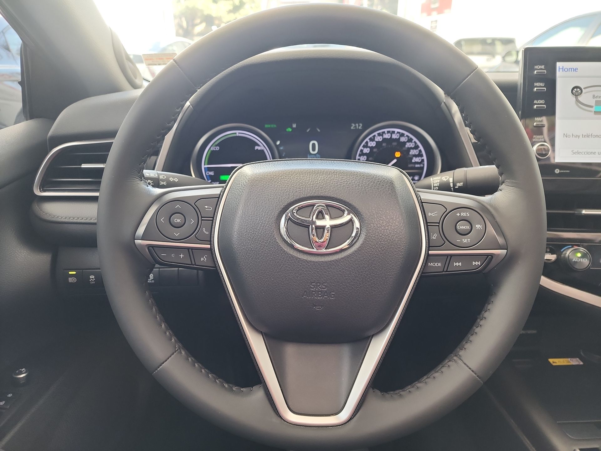 2024 Toyota CAMRY XLE HV