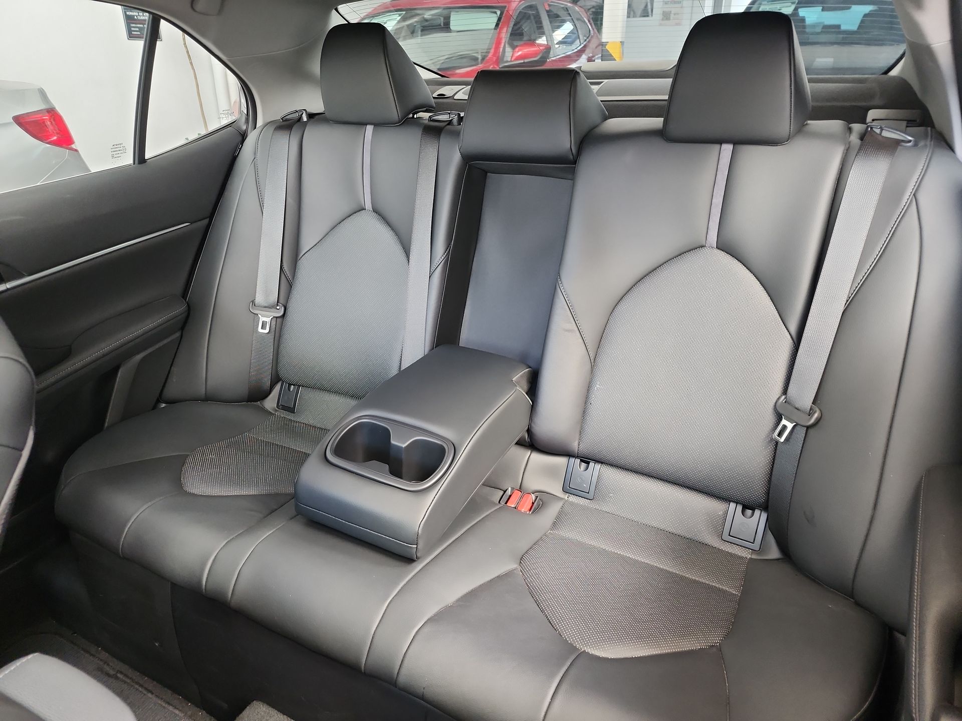 2024 Toyota CAMRY XLE HV