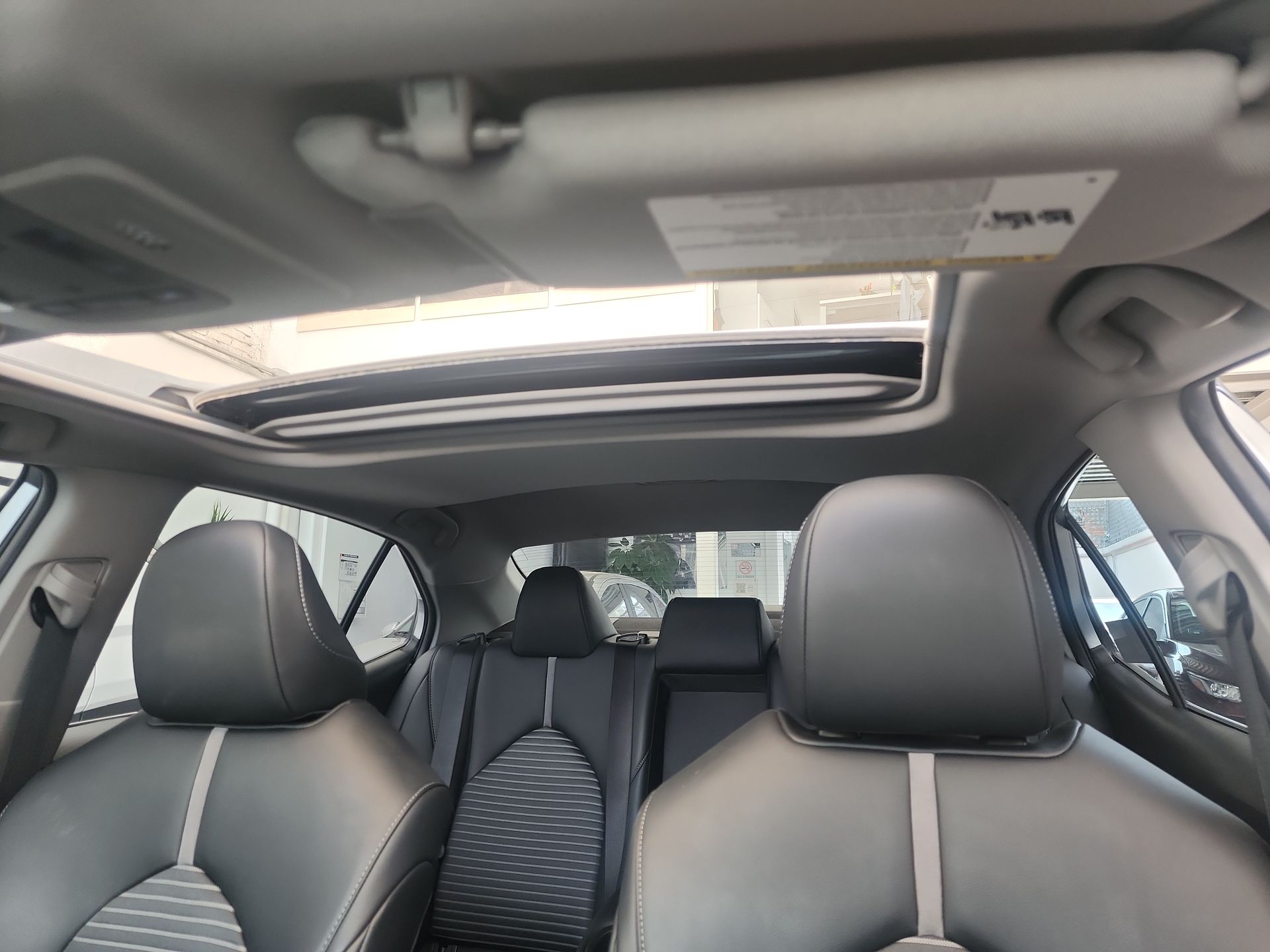 2024 Toyota CAMRY SE HEV