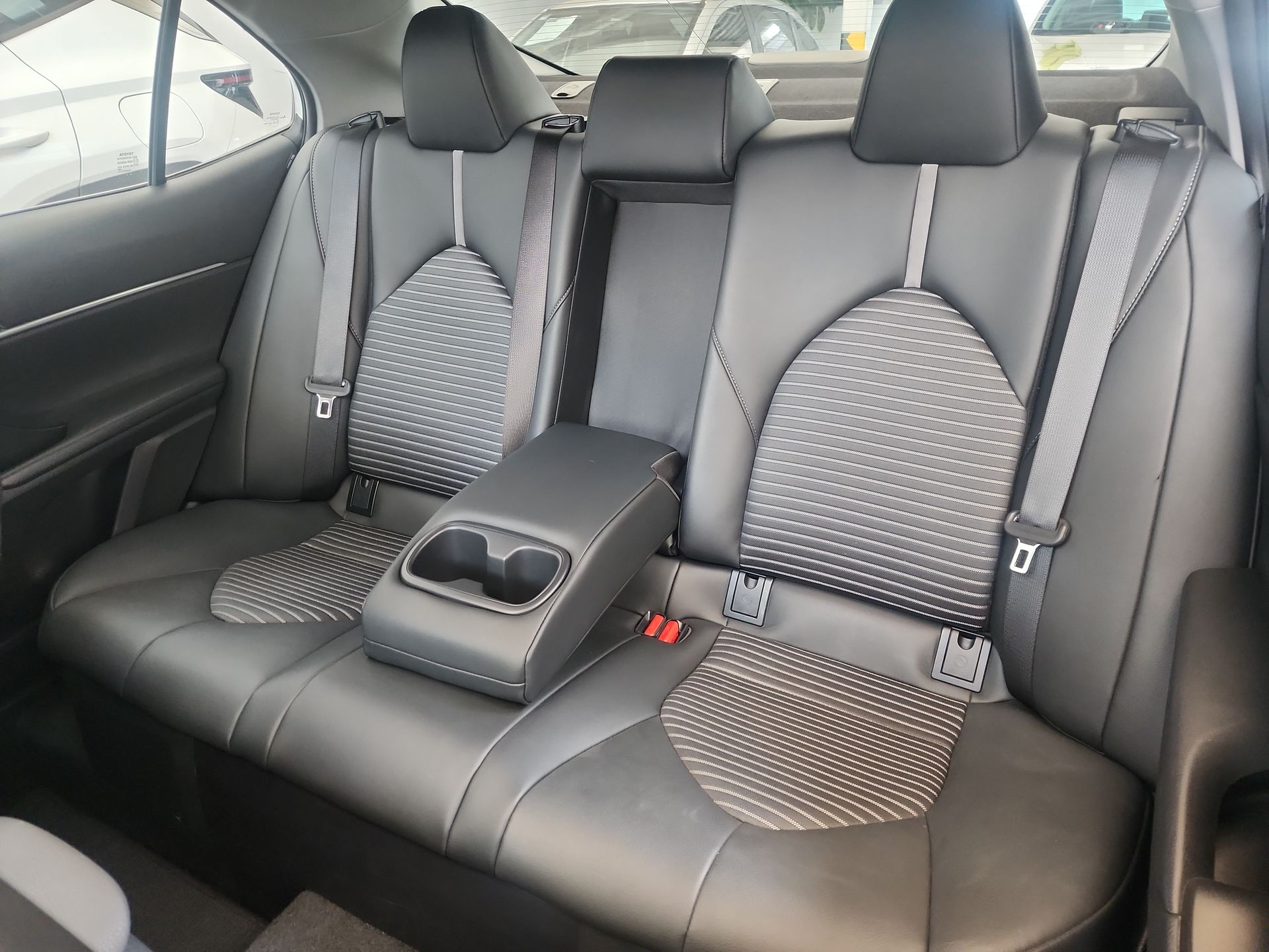 2024 Toyota CAMRY SE HEV