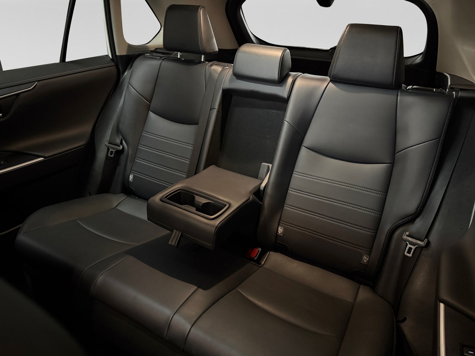 2024 Toyota RAV4 LIMITED HV