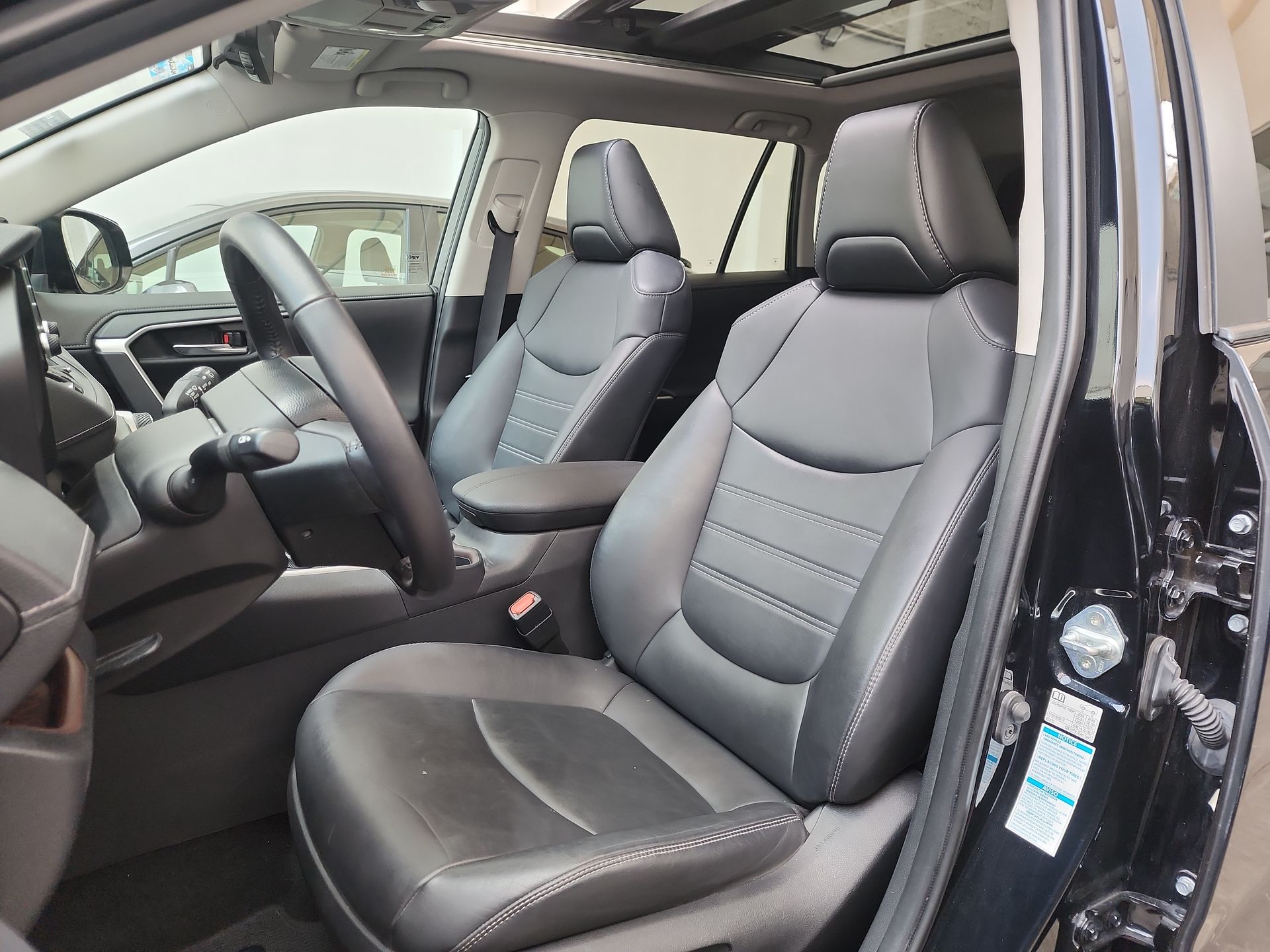 2021 Toyota RAV4 LIMITED HV