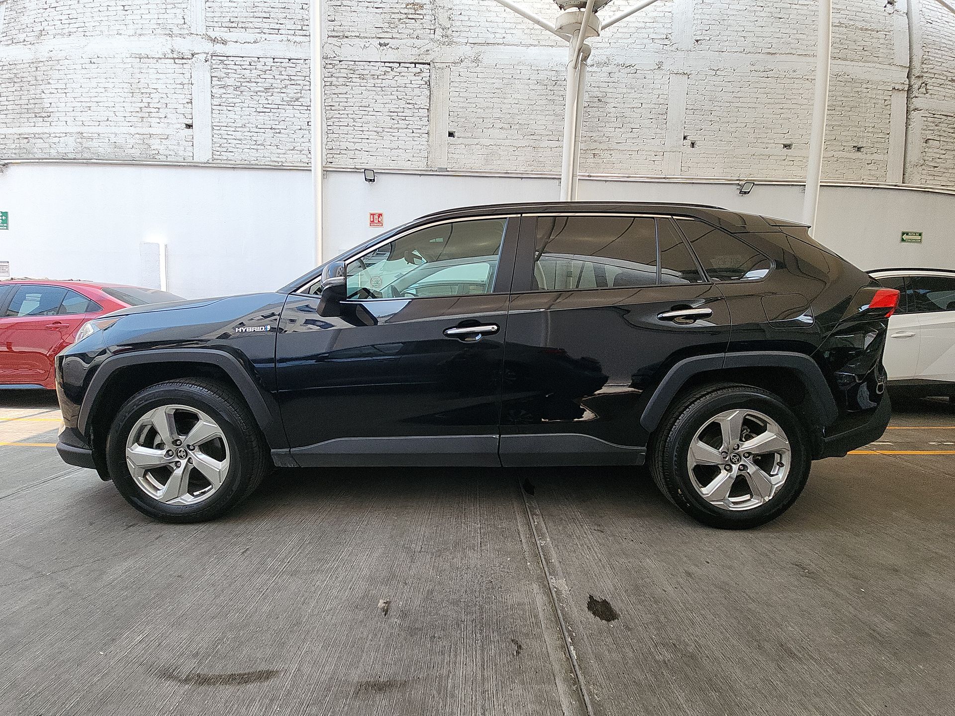 2021 Toyota RAV4 LIMITED HV