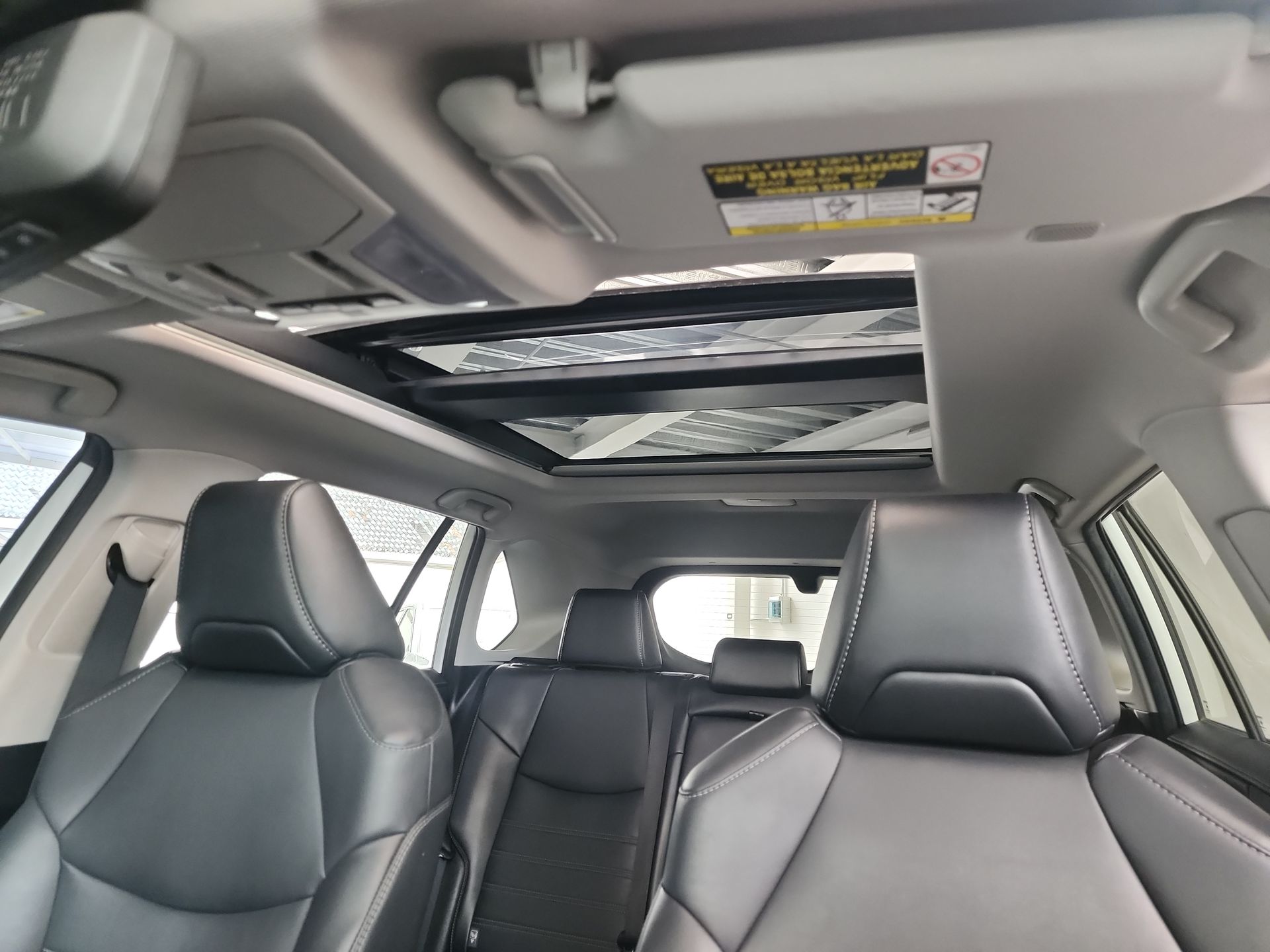 2023 Toyota RAV4 LIMITED HV