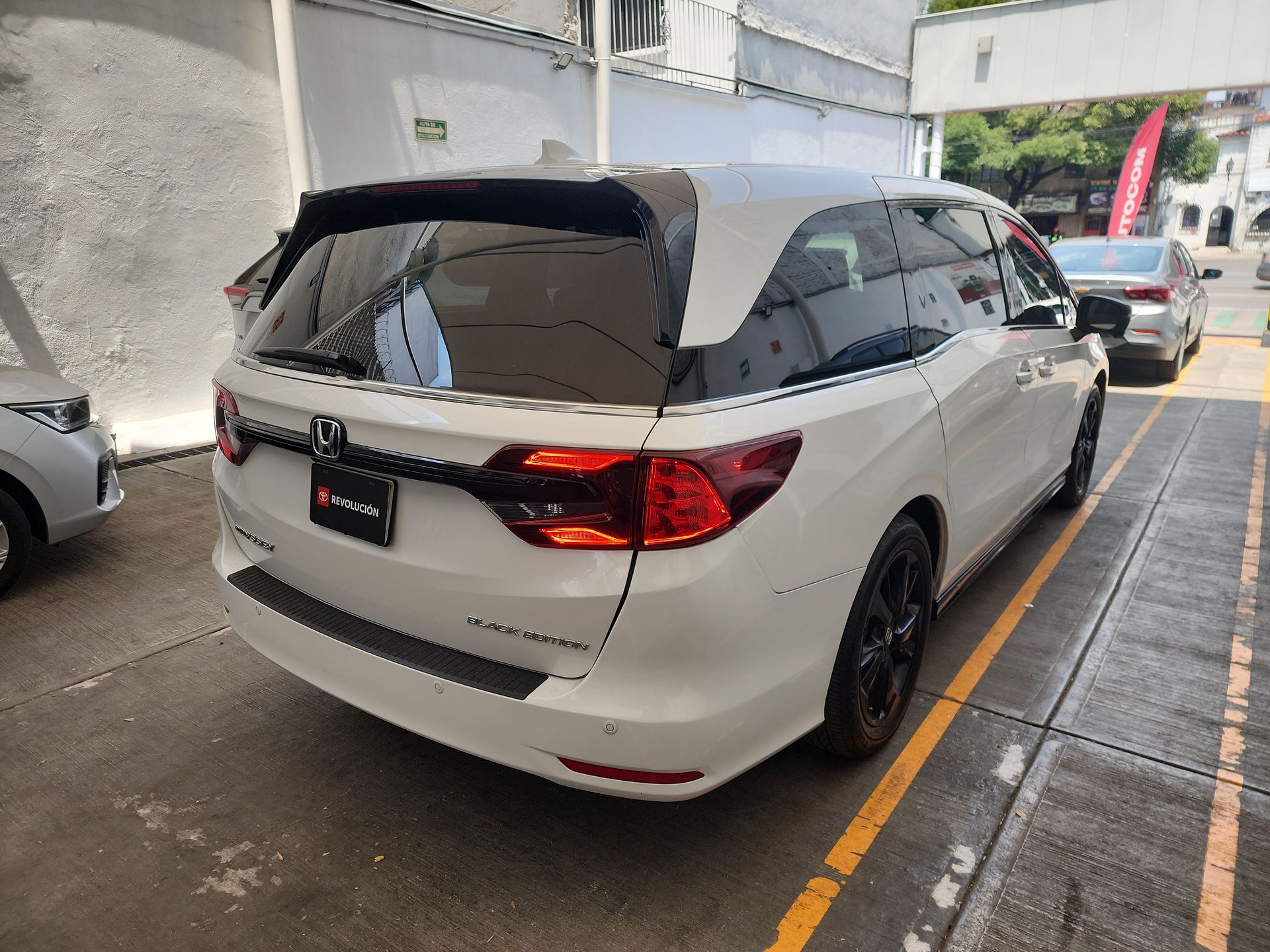 2023 Honda ODYSSEY BLACK EDITION