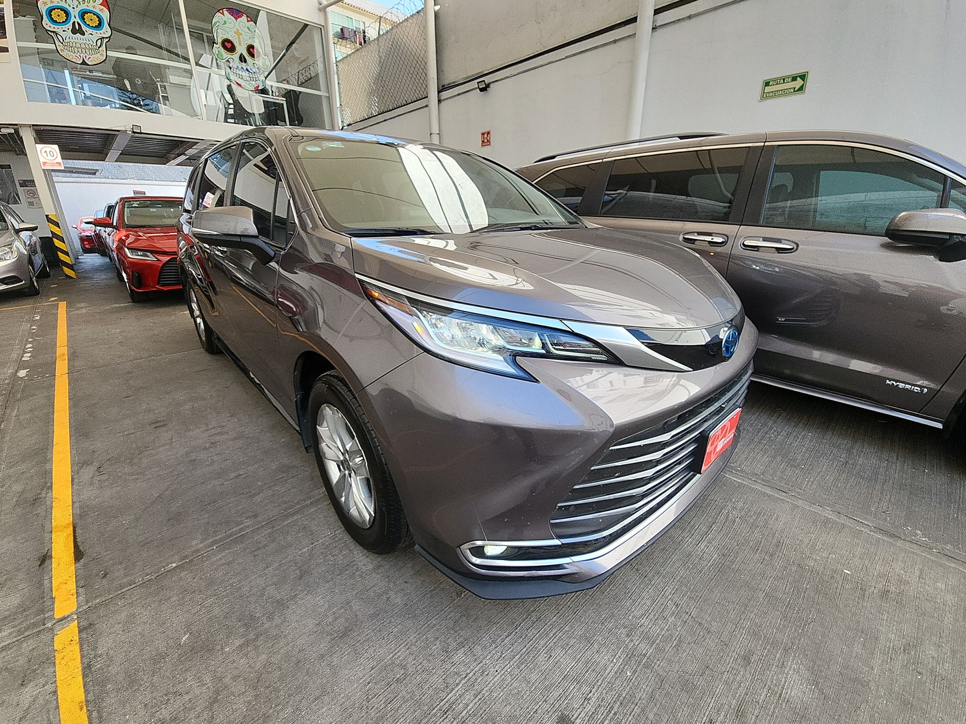 2023 Toyota SIENNA LIMITED