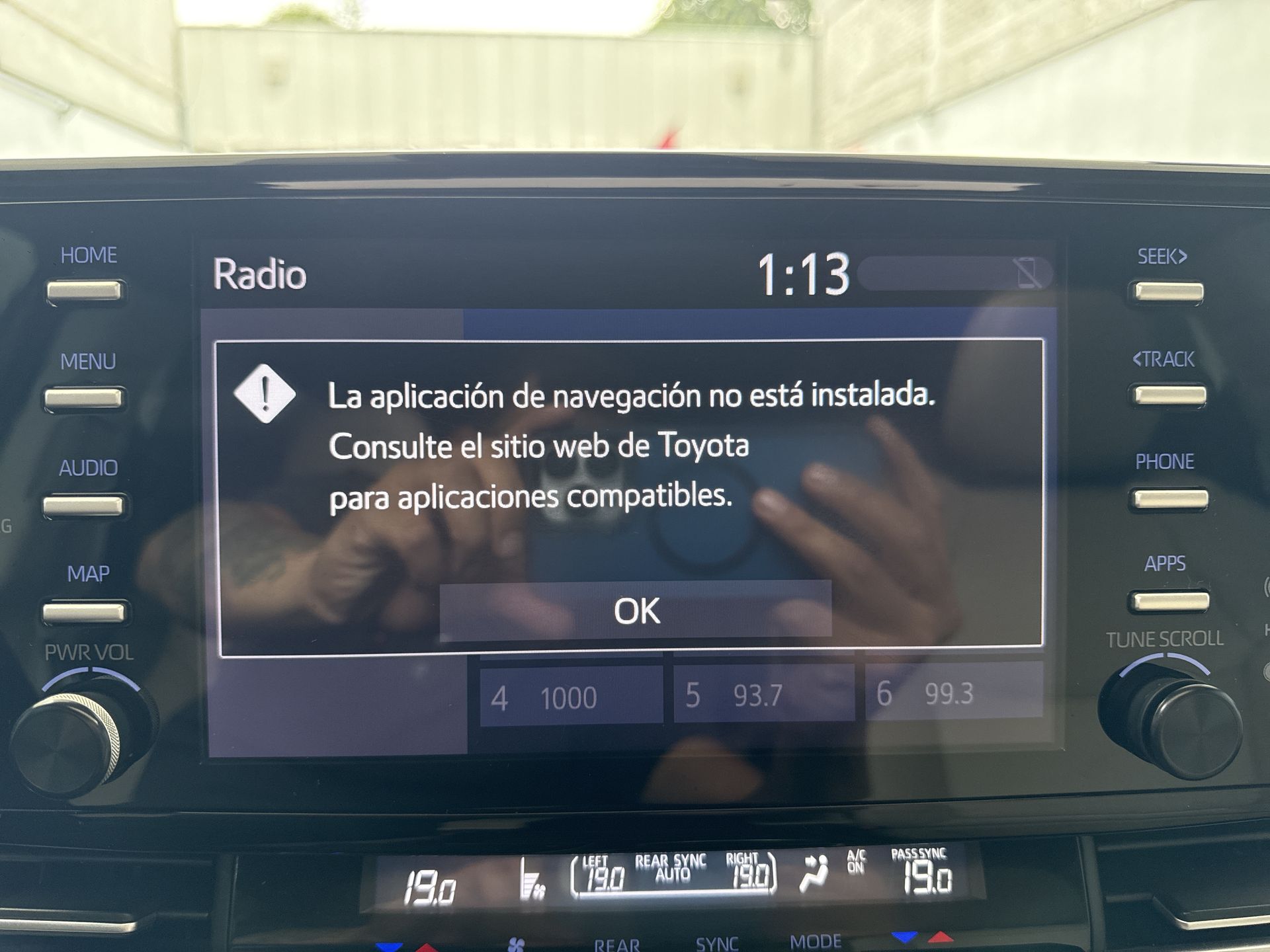 2023 Toyota SIENNA XLE PIEL