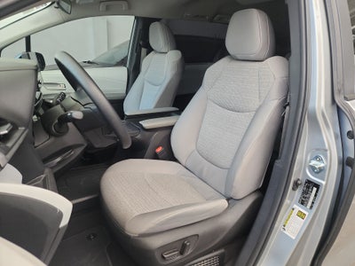 2025 Toyota SIENNA LE HEV
