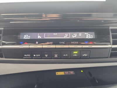 2025 Toyota SIENNA LE HEV