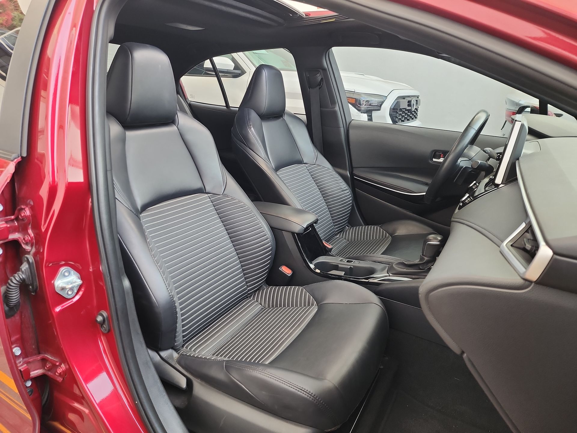 2023 Toyota COROLLA SE CVT