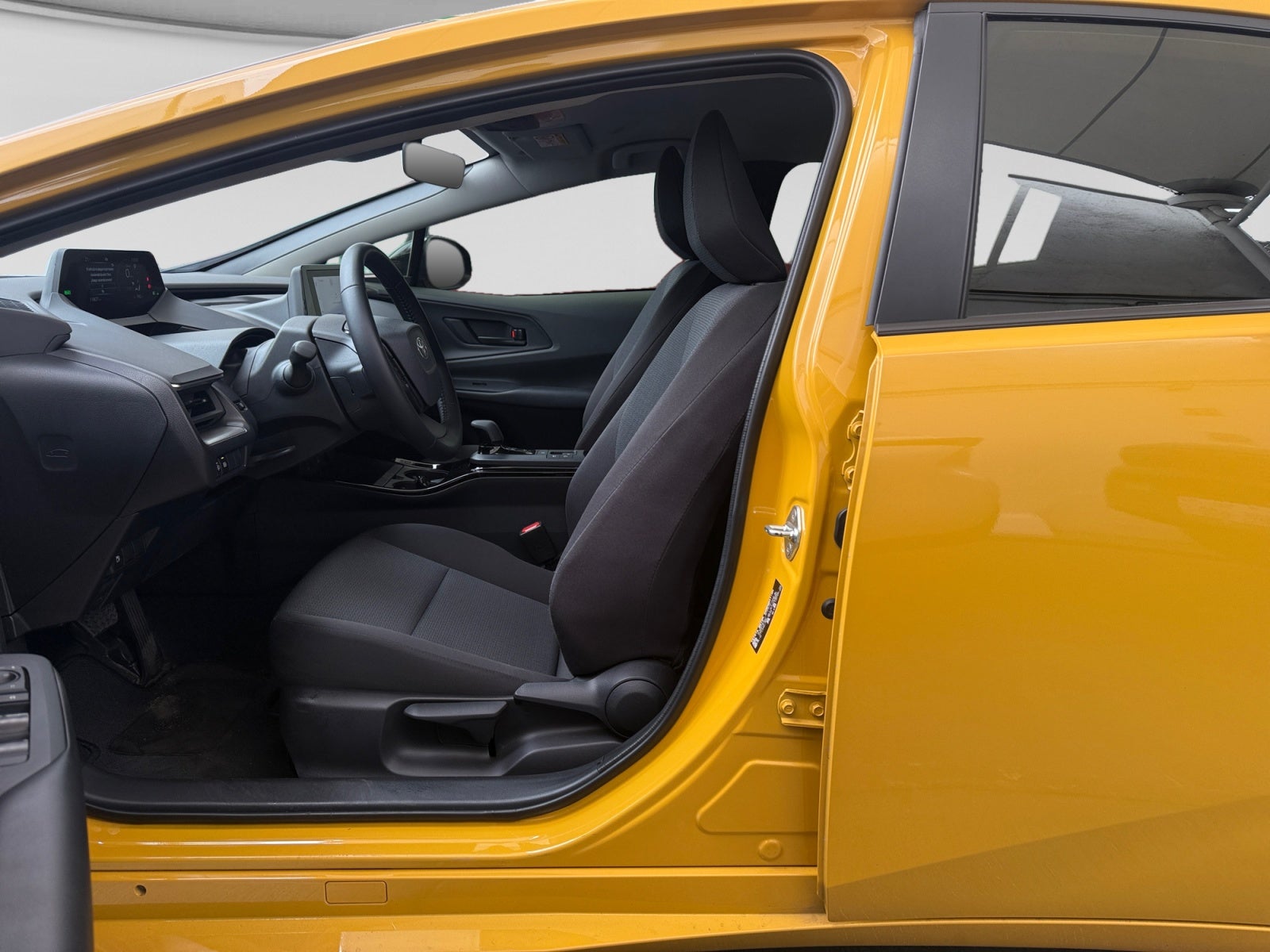 2026 Toyota PRIUS BASE