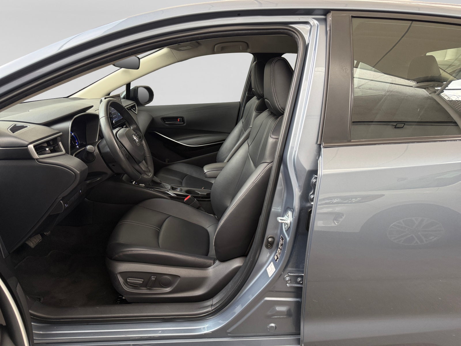 2022 Toyota COROLLA LE HV