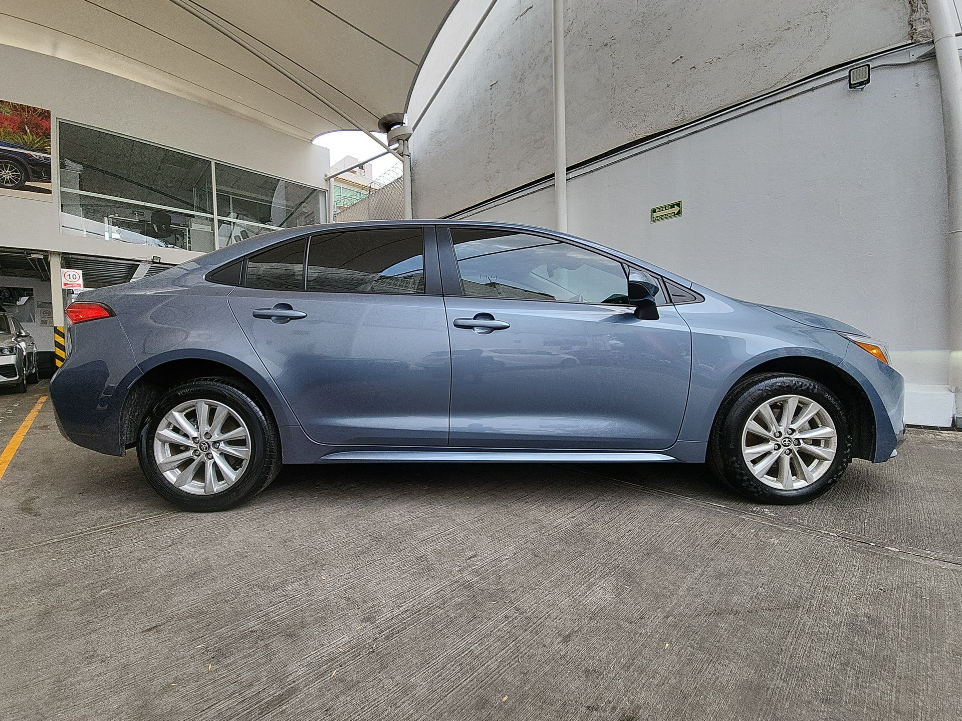 2023 Toyota COROLLA XLE HEV