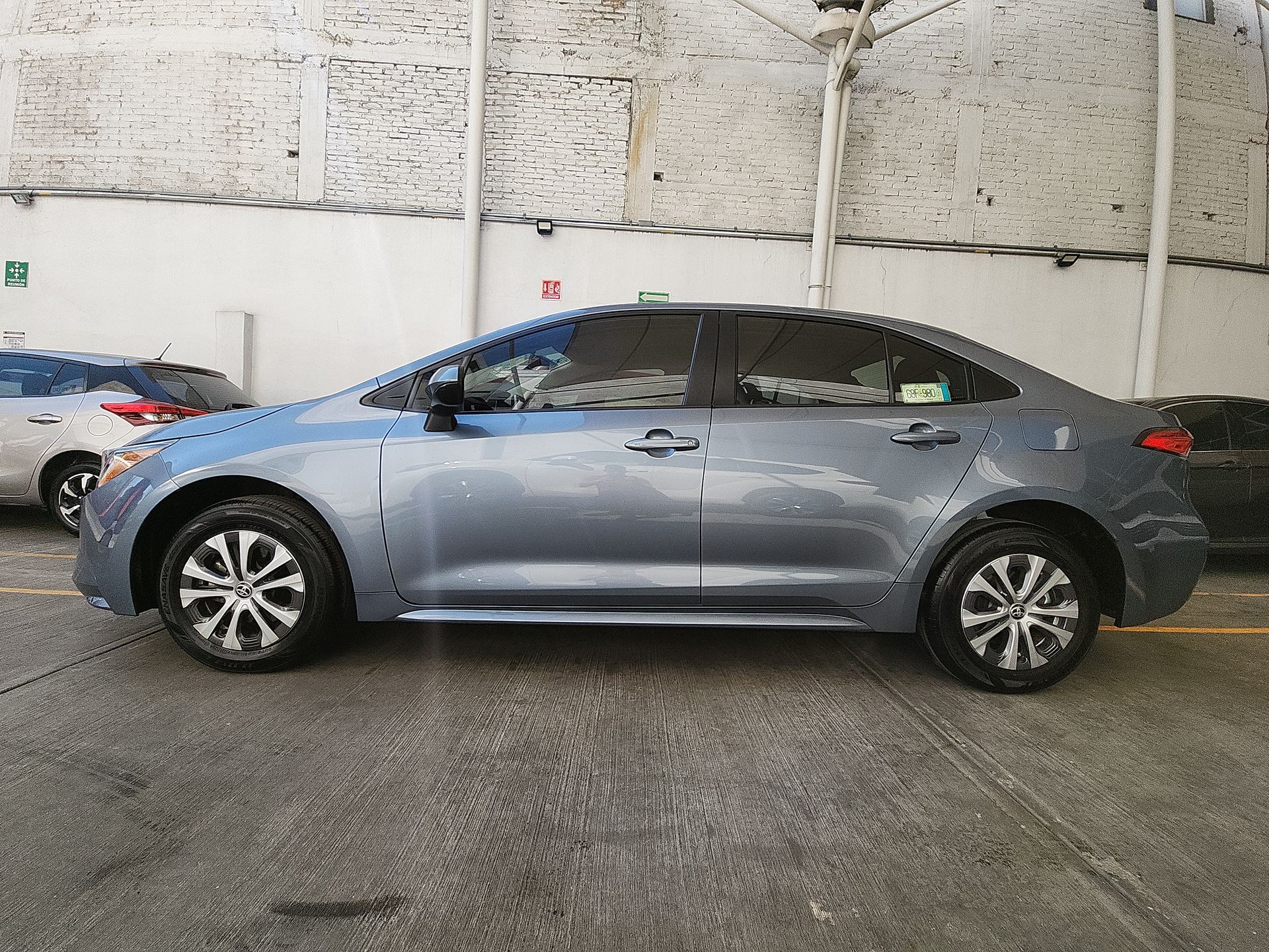 2024 Toyota COROLLA LE HEV