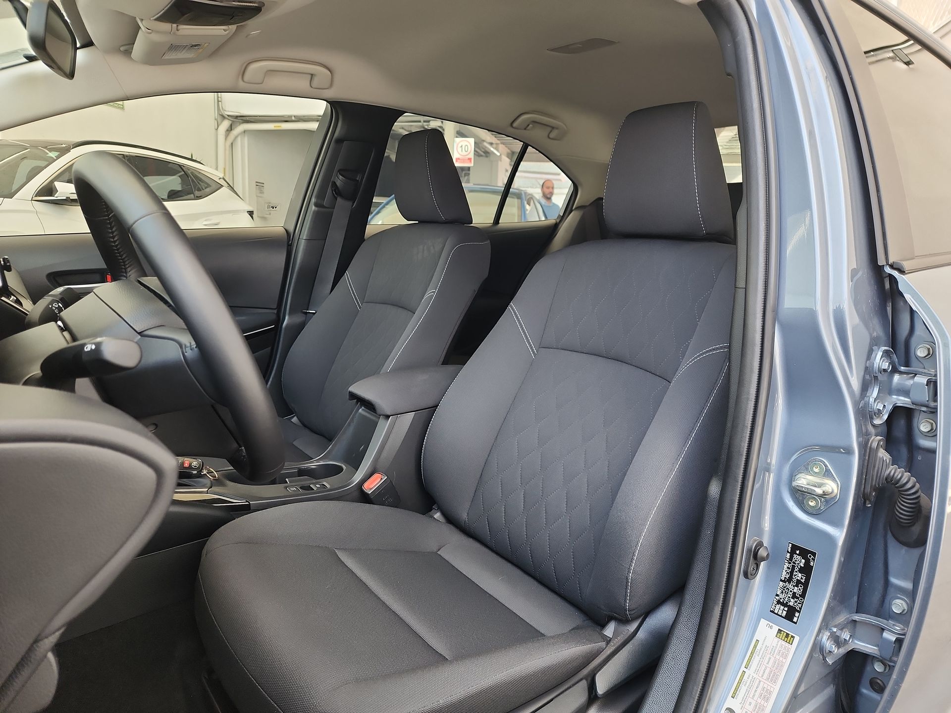2025 Toyota COROLLA LE HEV