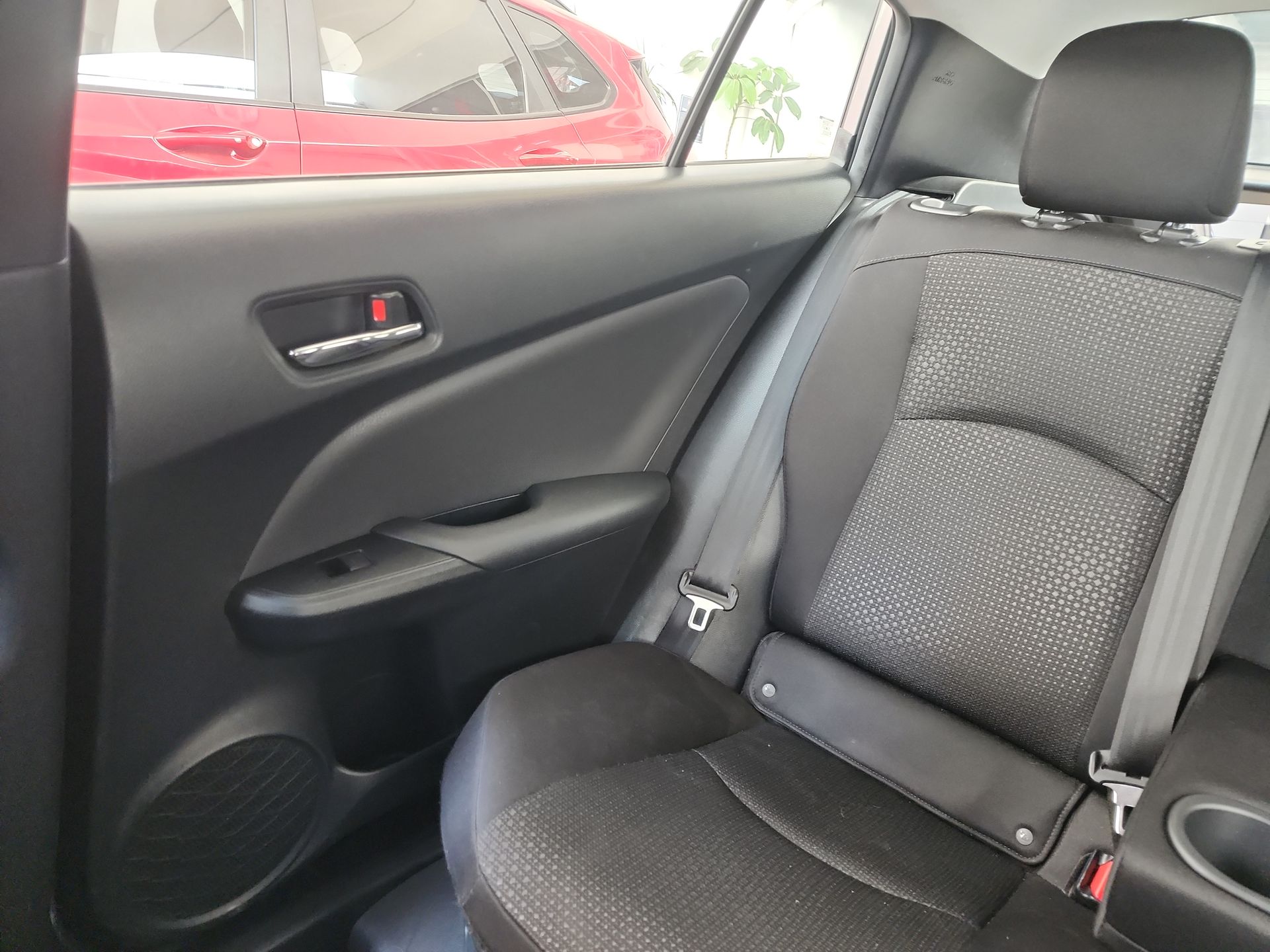 2020 Toyota PRIUS BASE