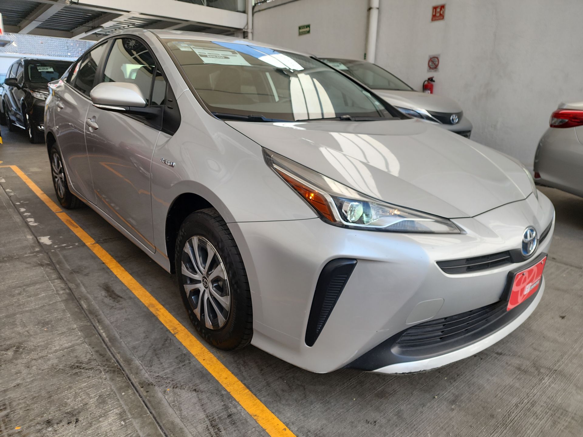 2020 Toyota PRIUS BASE