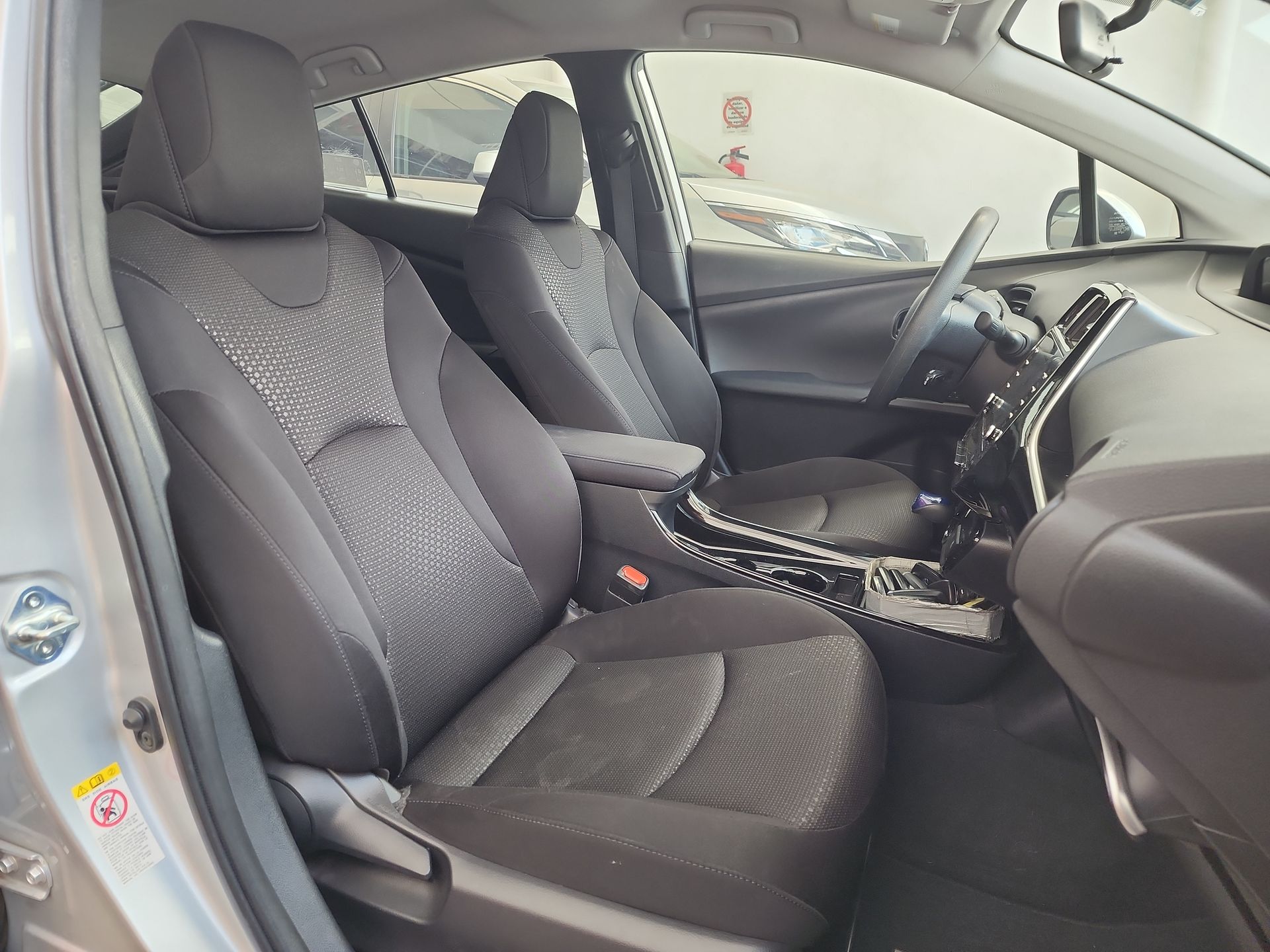 2020 Toyota PRIUS BASE