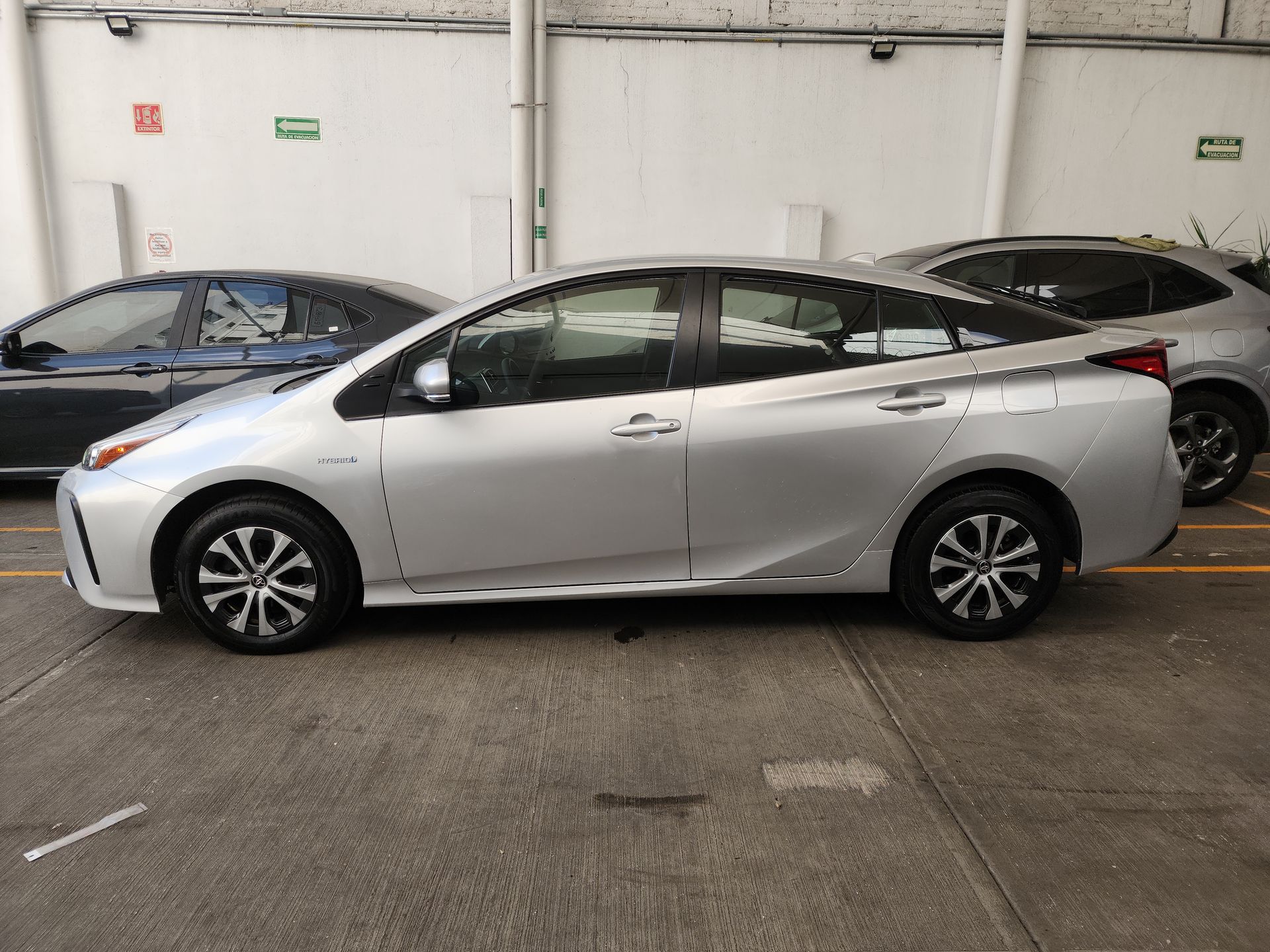 2020 Toyota PRIUS BASE BASE