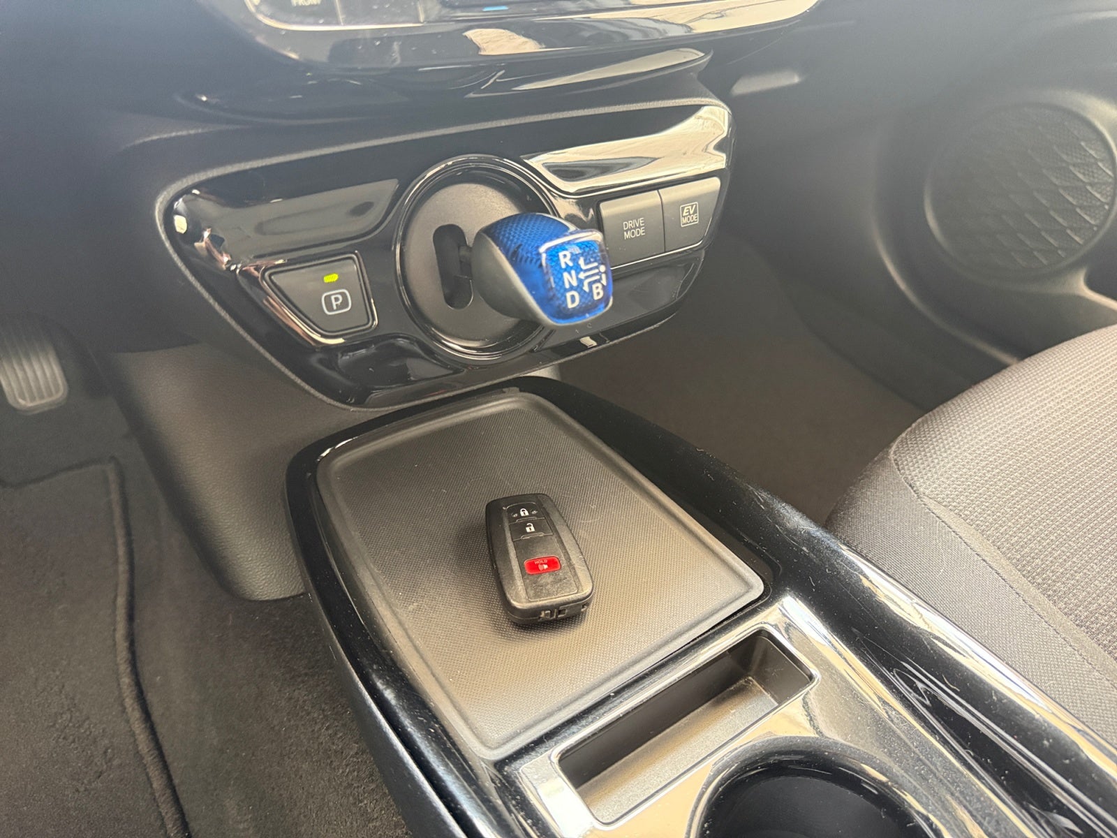 2019 Toyota PRIUS BASE BASE CVT