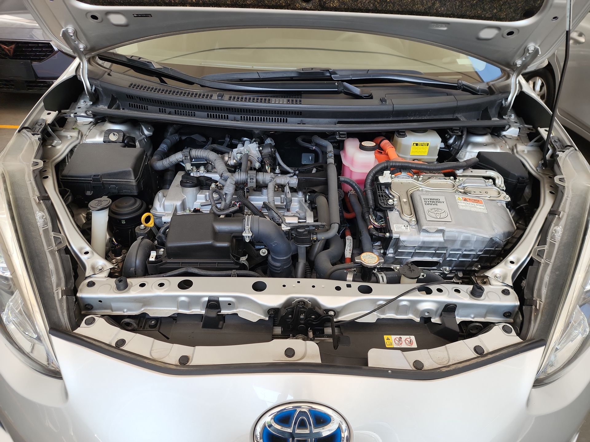 2019 Toyota PRIUS 1.5 HYBRID AUTO