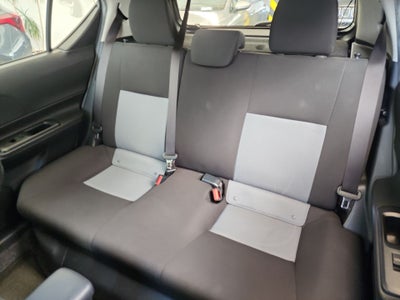 2019 Toyota PRIUS BASE 1.5 HYBRID AUTO