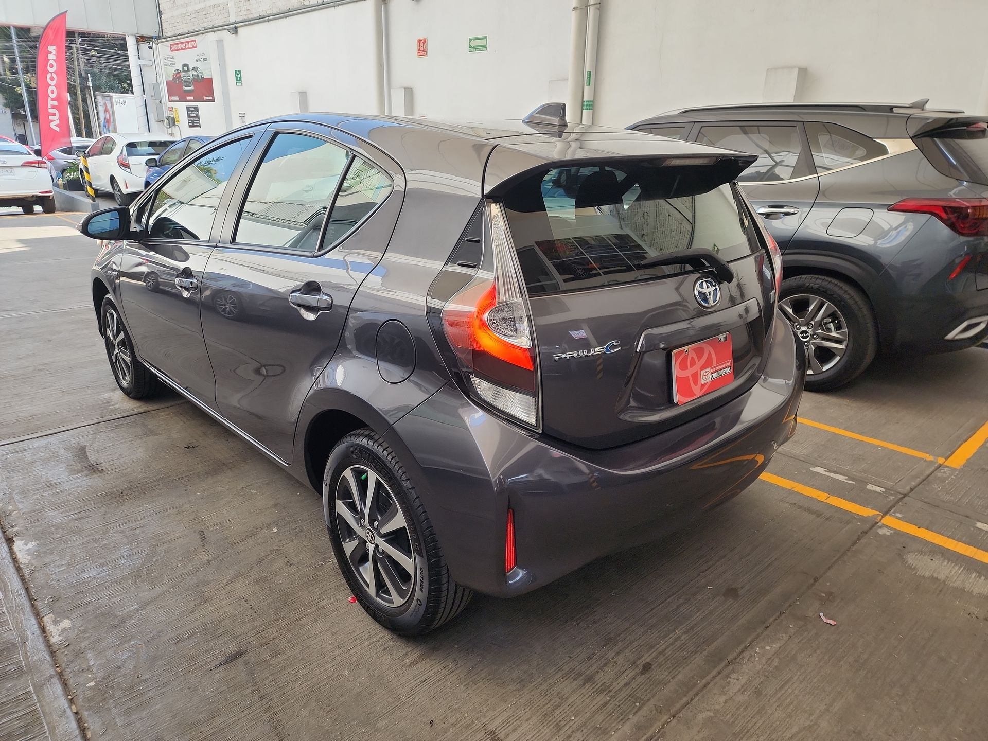 2019 Toyota PRIUS BASE 1.5 HYBRID AUTO