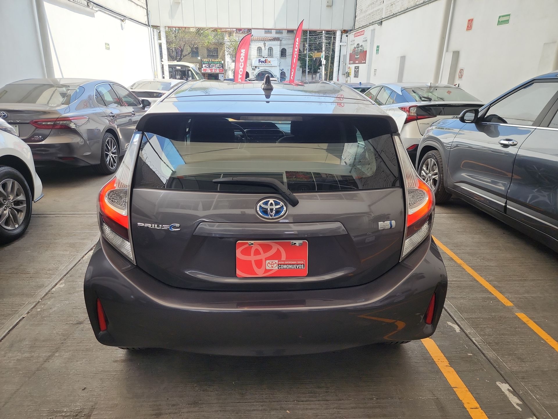 2019 Toyota PRIUS BASE 1.5 HYBRID AUTO