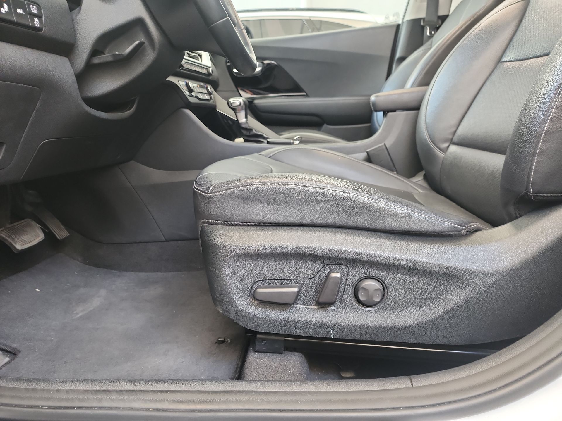 2022 Kia NIRO EX