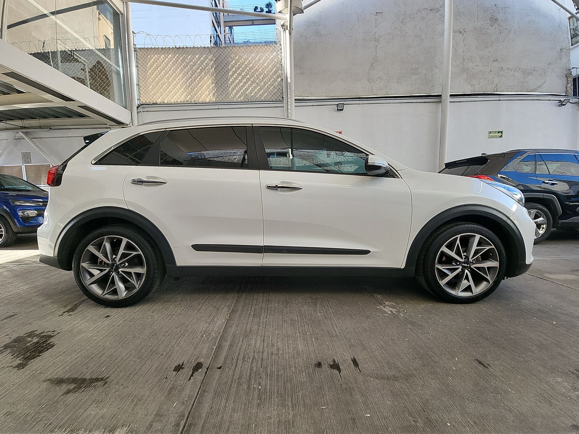 2022 Kia NIRO EX