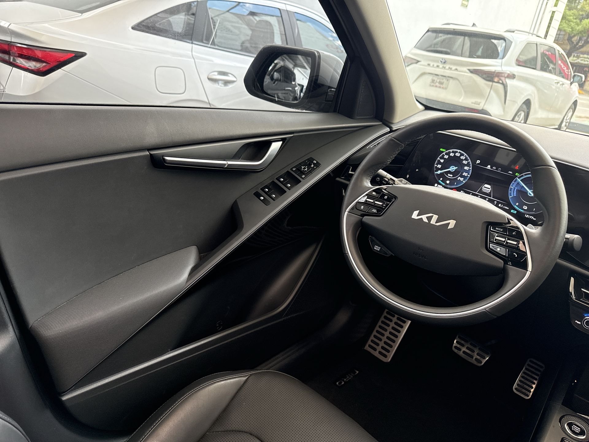 2025 Kia NIRO EX