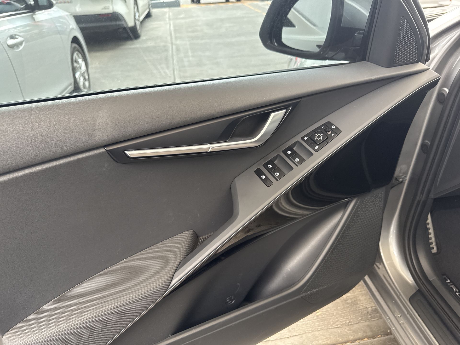 2025 Kia NIRO EX