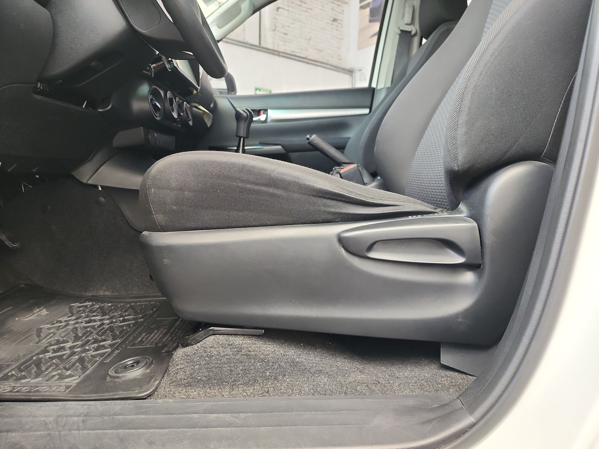 2024 Toyota HILUX D-CAB DSL ADV MHEV