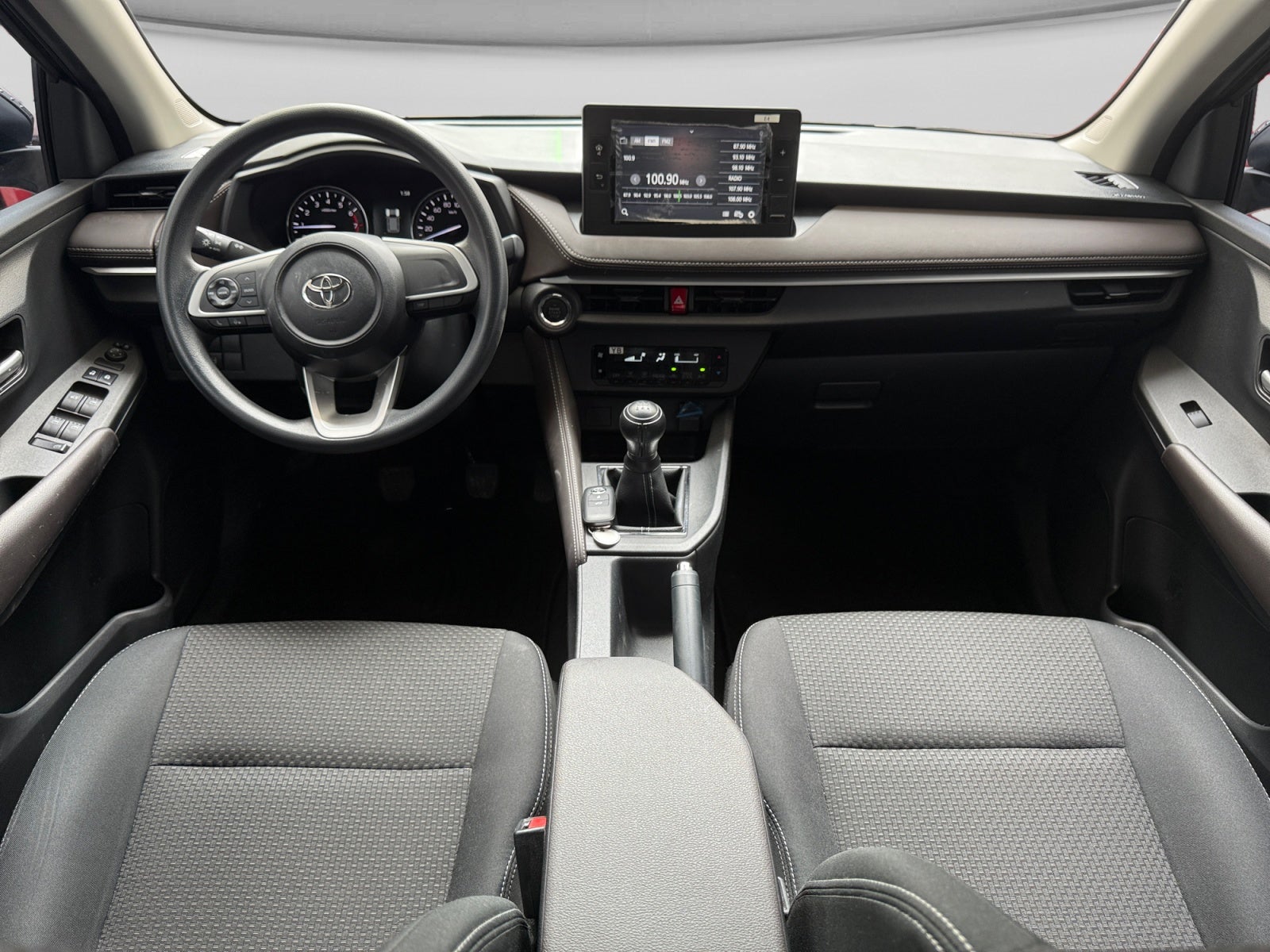 2024 Toyota YARIS S MT