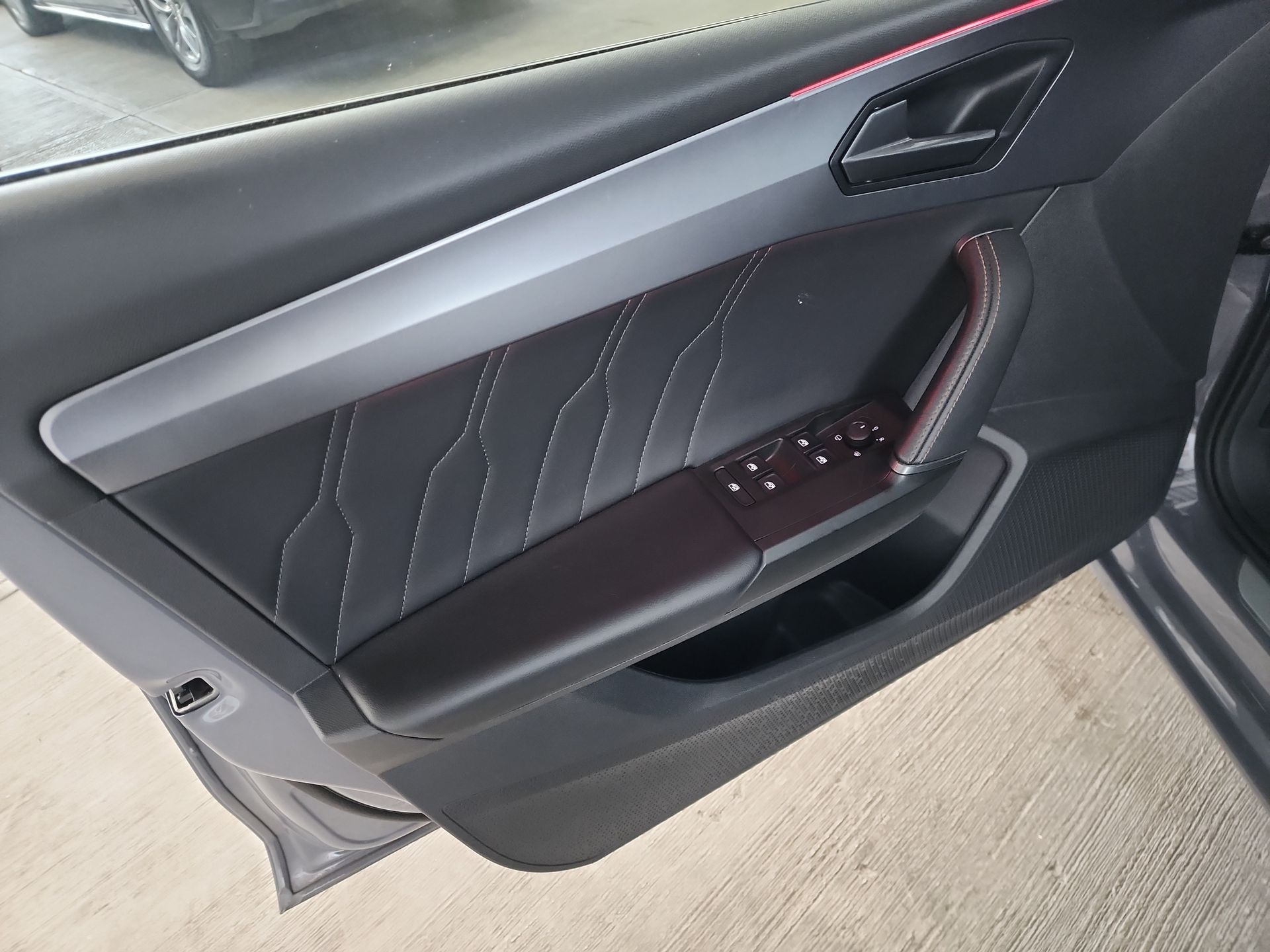 2024 CUPRA LEON LEÓN 190HP DSG